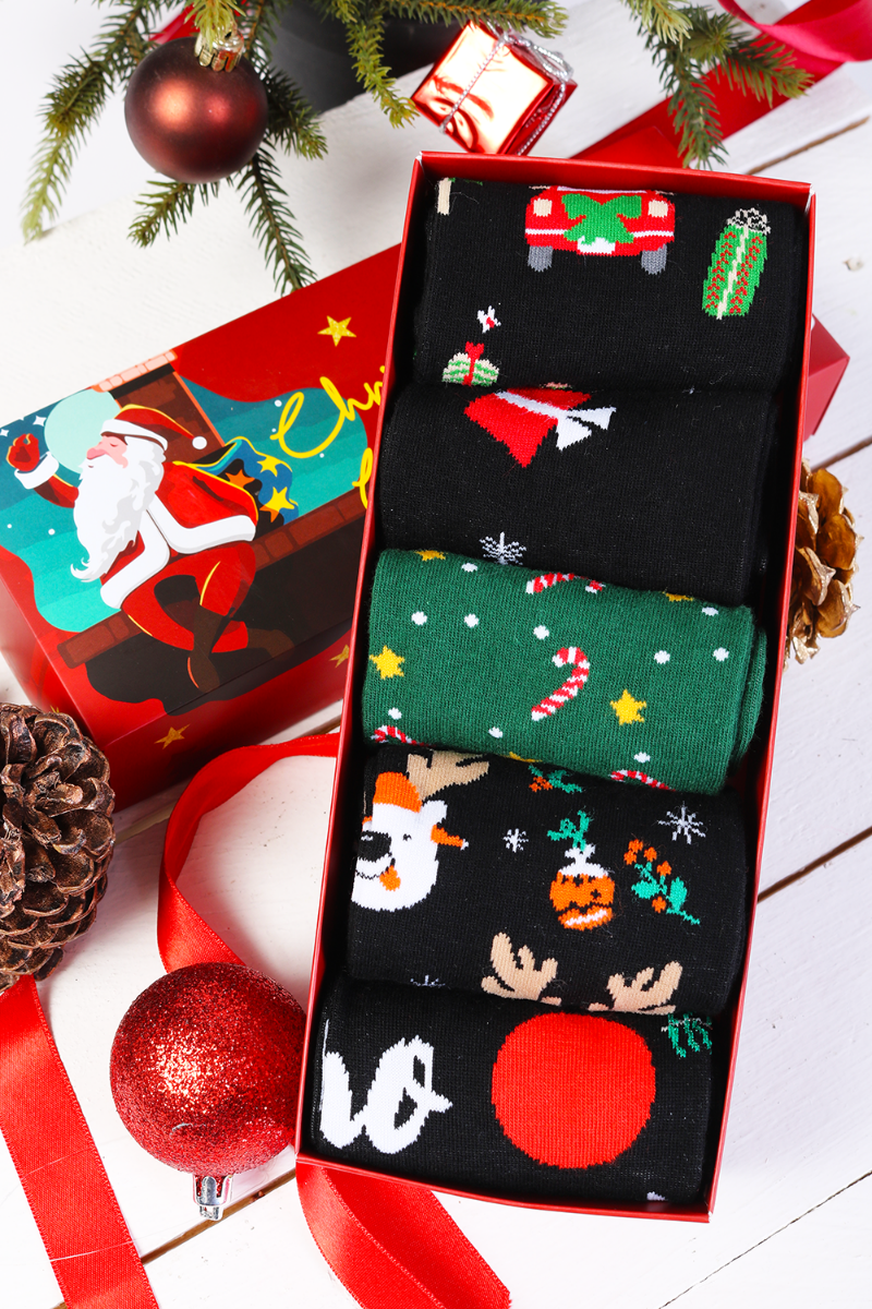 GIFT BOX with 5 pairs of Christmas socks